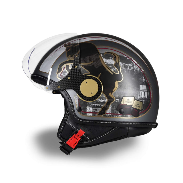 Casco jet artigianale Torino con Mole Antonelliana, finiture dorate e paesaggi alpini in bianco e nero - vista laterale con visiera alzata