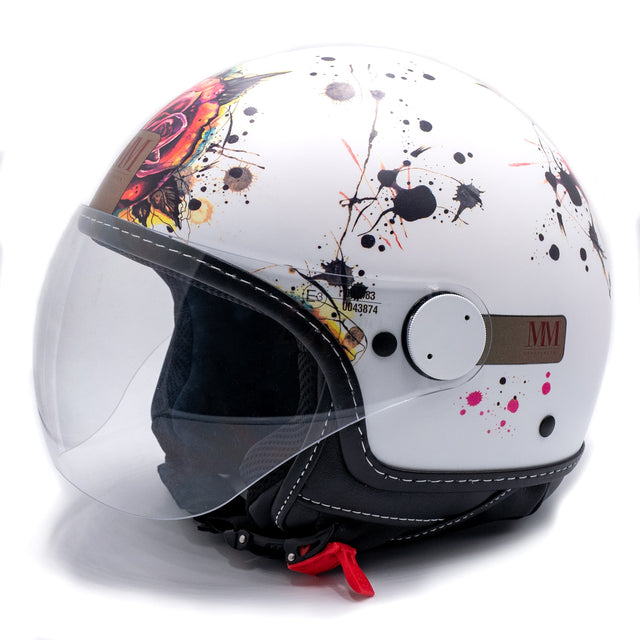 Tatuagem rosa mm capacete independente