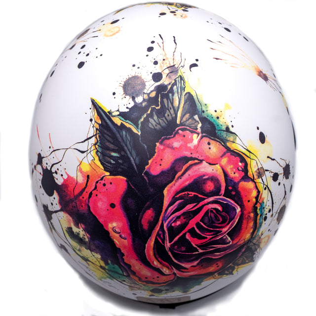 Tatuagem rosa mm capacete independente